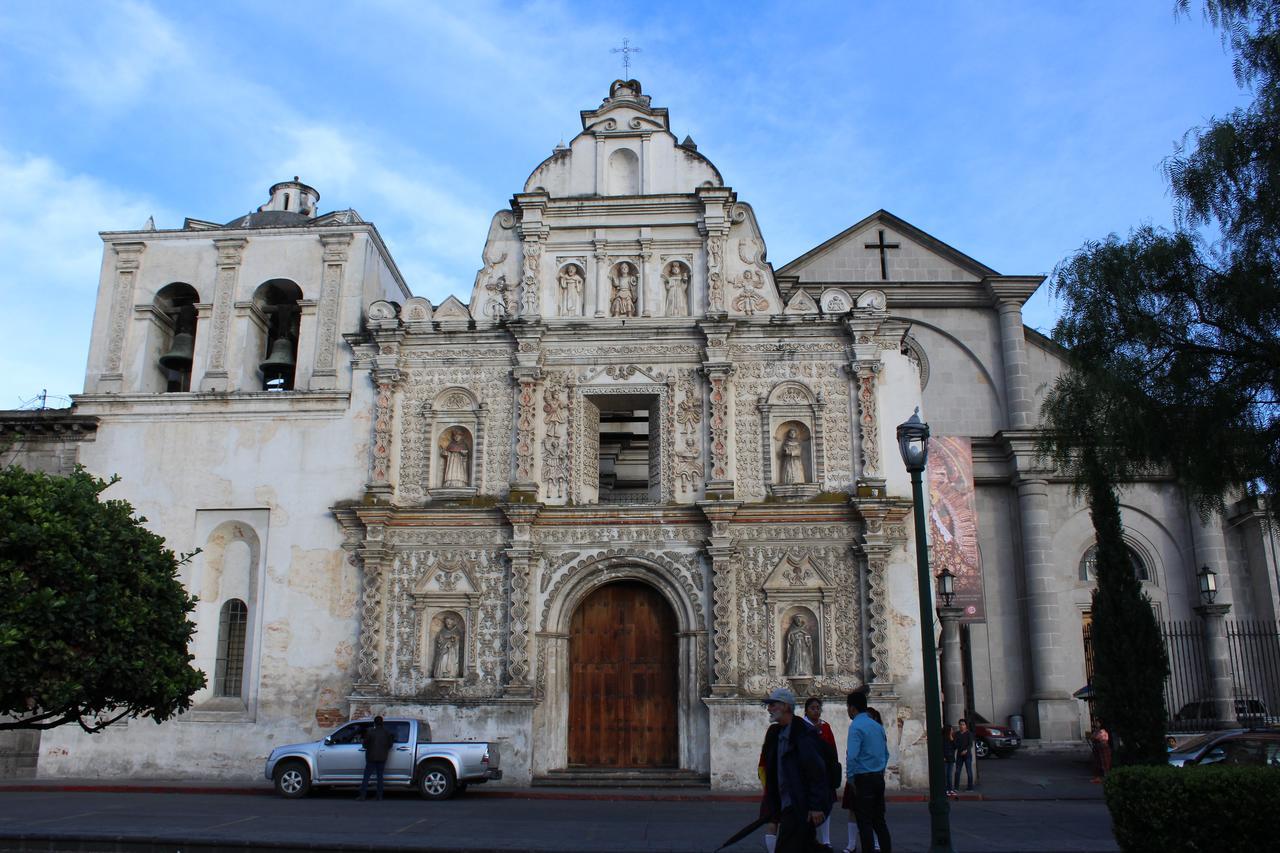 Hotel Casa Del Viajero Quetzaltenango Exterior photo