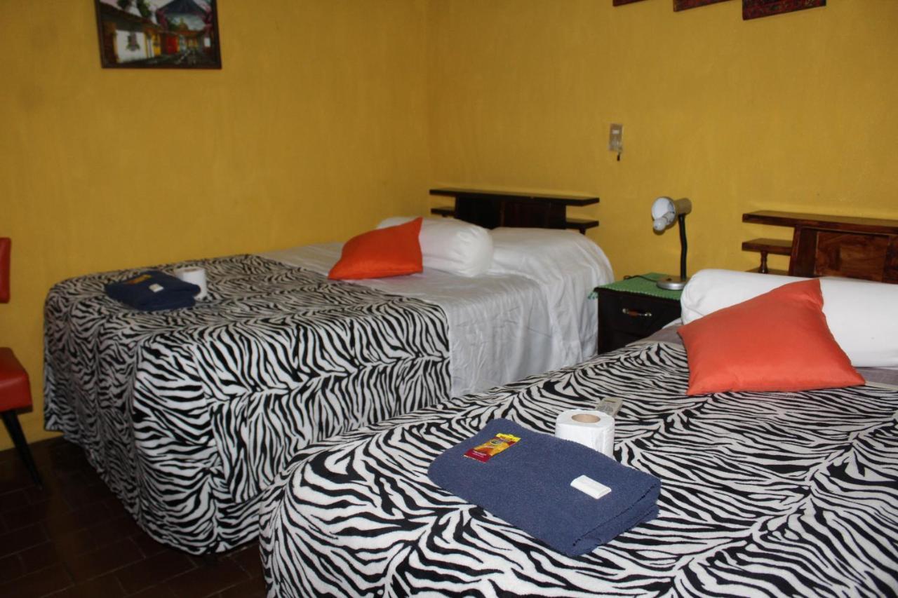 Hotel Casa Del Viajero Quetzaltenango Exterior photo